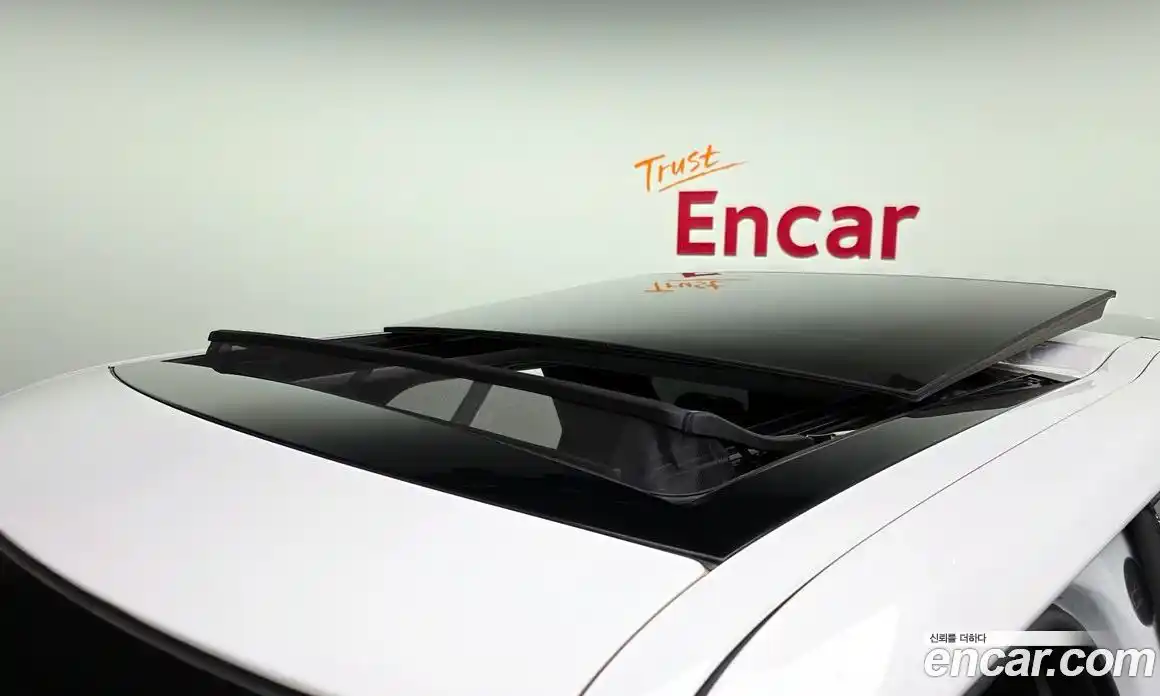 Land Rover Discovery 2018 2.0 Автомат в Москве № 166364, фото 18