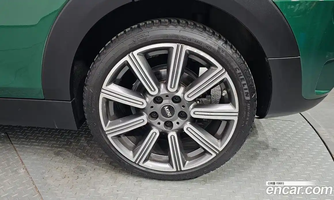 Mini Clubman 2023 2.0 Автомат в Москве № 167100, фото 12