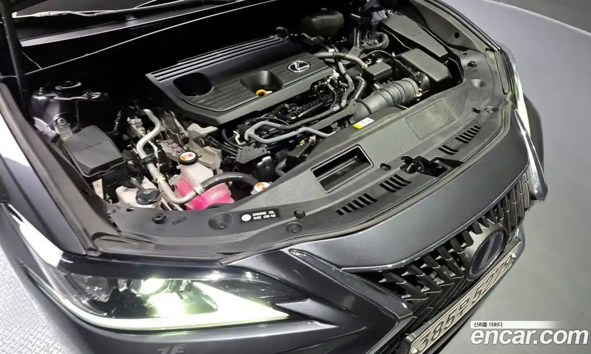 Lexus ES 2022 2.5 Автомат в Москве № 168212, фото 4