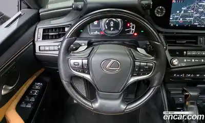 Lexus ES 2022 2.5 Автомат в Москве № 168212, миниатюра 8