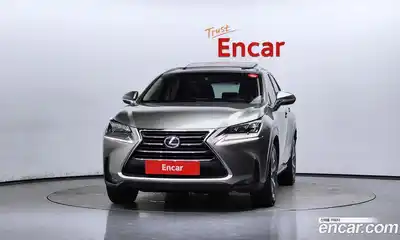 Lexus NX, 2015
