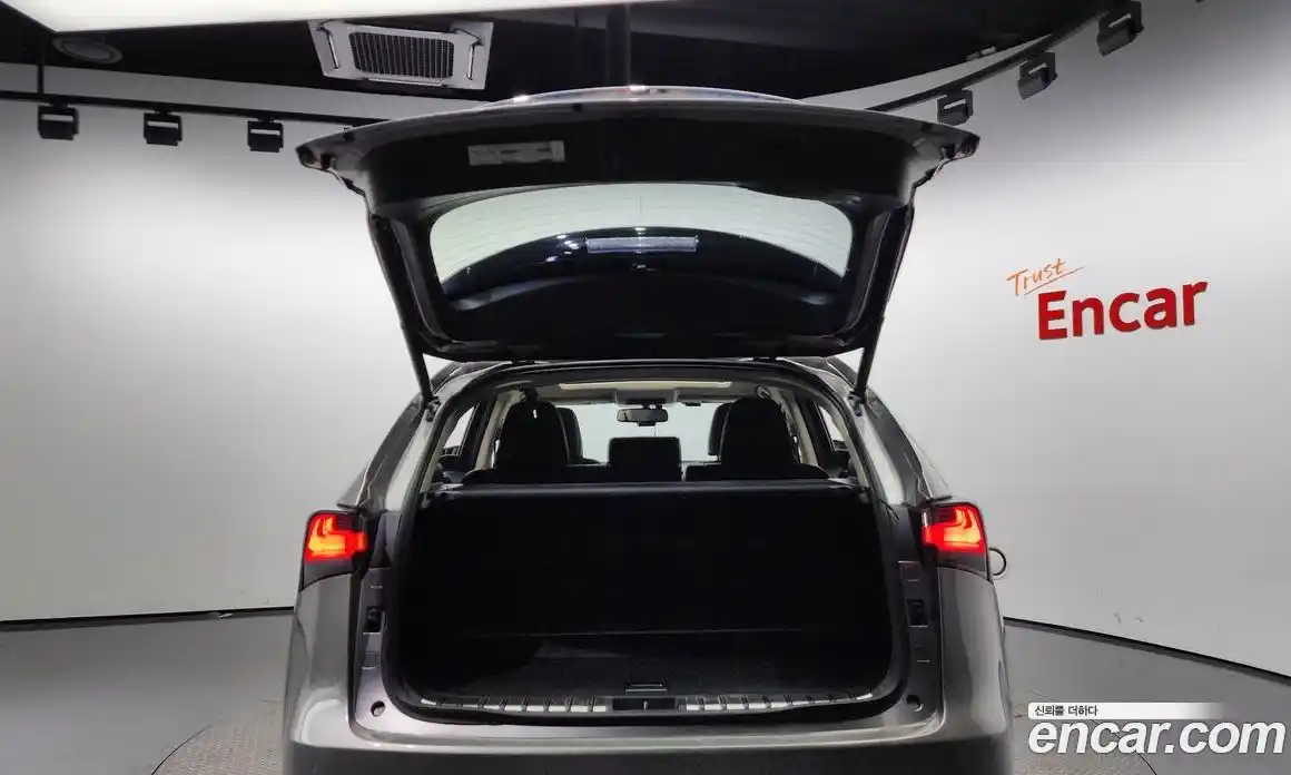 Lexus NX 2015 2.5 Автомат в Москве № 168310, фото 16