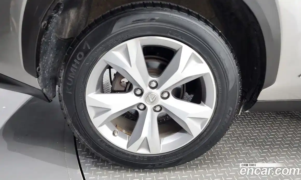 Lexus NX 2015 2.5 Автомат в Москве № 168310, фото 8