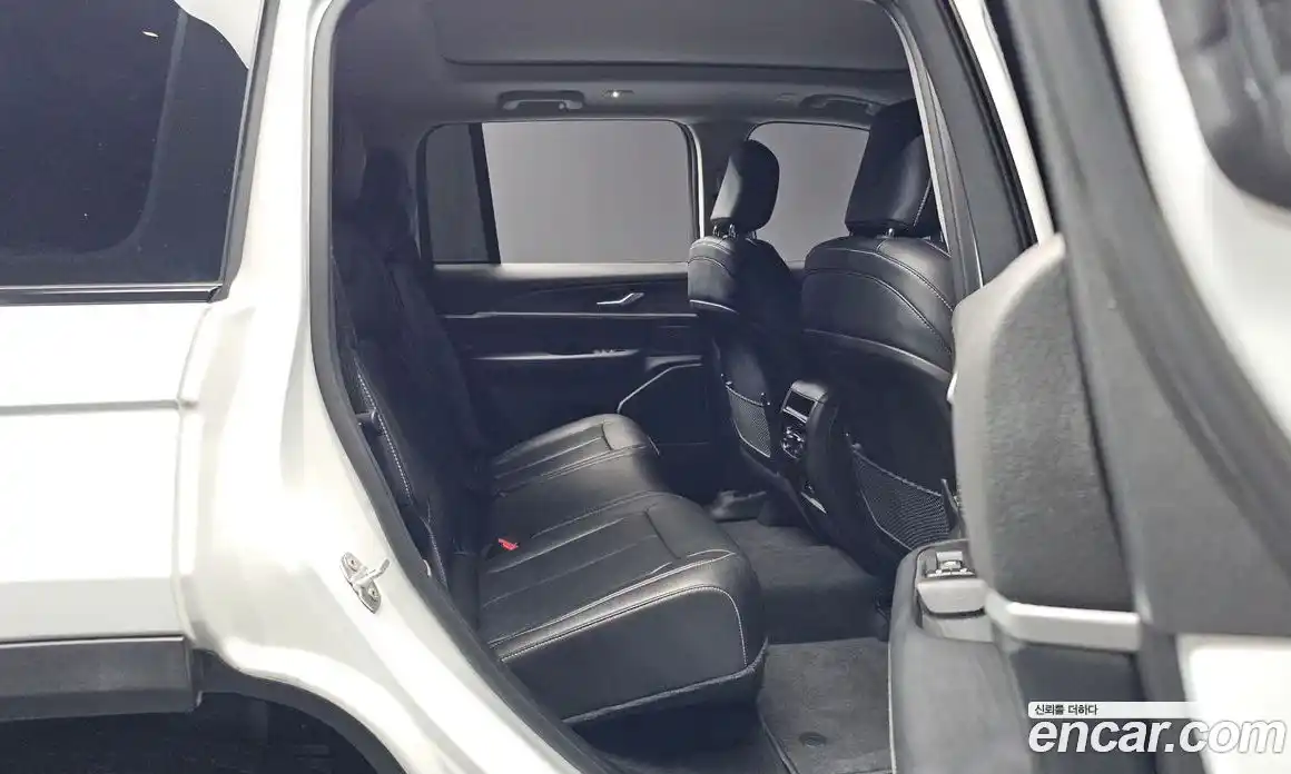 Jeep Cherokee 2023 3.6 Автомат в Москве № 169334, фото 20