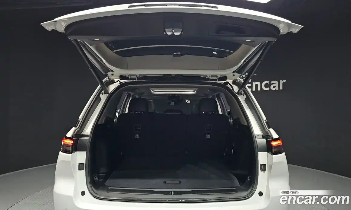 Jeep Cherokee 2023 3.6 Автомат в Москве № 169334, фото 4