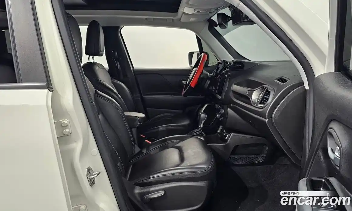 Jeep Renegade 2020 1.6 Автомат в Москве № 169573, фото 11