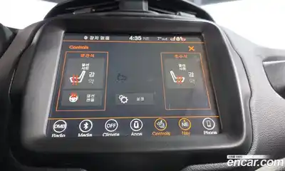 Jeep Renegade 2018 2.4 Автомат в Москве № 169664, миниатюра 4