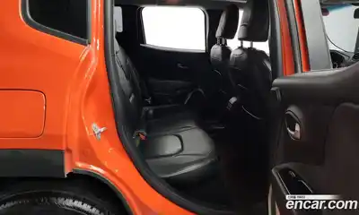 Jeep Renegade 2016 2.0 Автомат в Москве № 169720, миниатюра 3