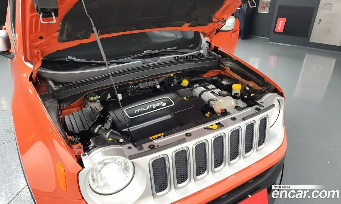 Jeep Renegade 2016 2.0 Автомат в Москве № 169720, фото 8