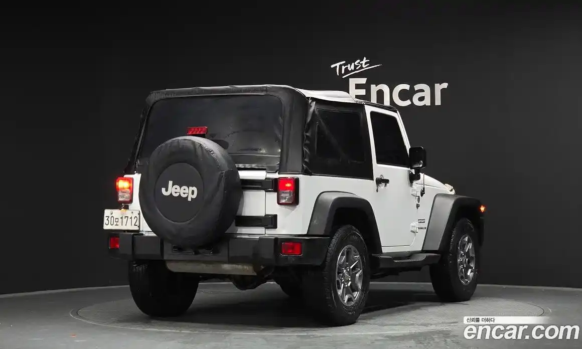 Jeep Wrangler 2015 3.6 Автомат в Москве № 169897, фото 13