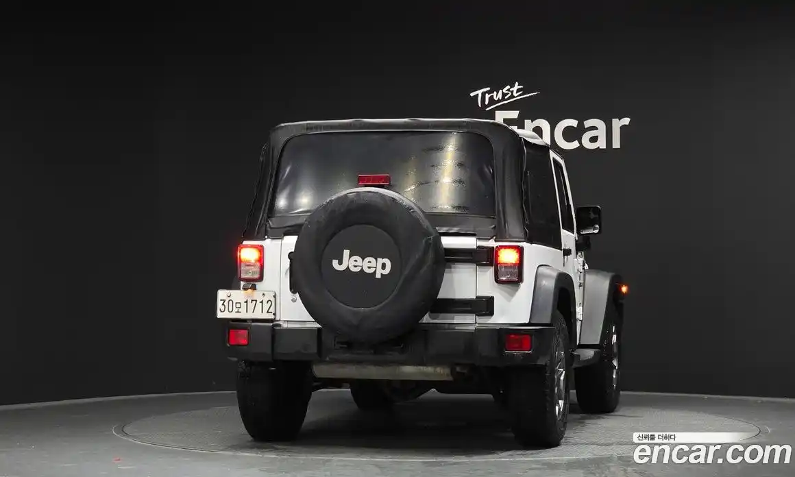 Jeep Wrangler 2015 3.6 Автомат в Москве № 169897, фото 19