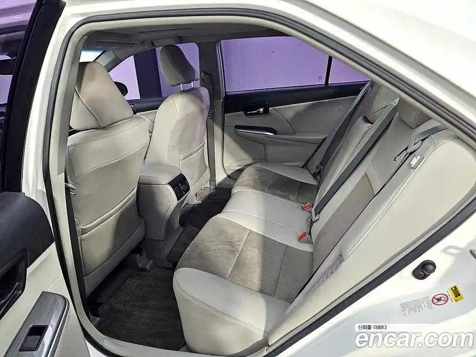 Toyota Camry 2013 2.5 Автомат в Москве № 170344, фото 13