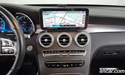 Mercedes-Benz GLC-Class 2023 2.0 Автомат в Москве № 178031, миниатюра 2