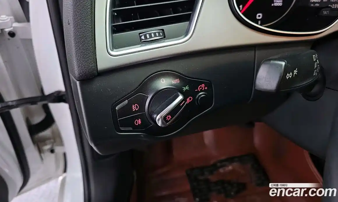 Audi A4 2014 2.0 Автомат в Москве № 182002, фото 16