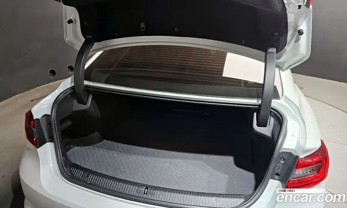 Renault SM6 2016 2.0 Автомат в Москве № 184090, фото 16