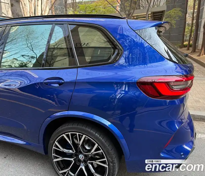 BMW X5M 2023 4.4 Автомат в Москве № 187899, фото 4