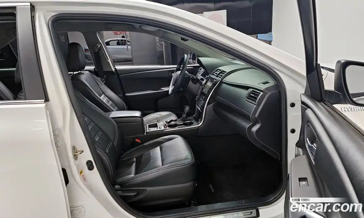 Toyota Camry 2016 2.5 Автомат в Москве № 190760, фото 15