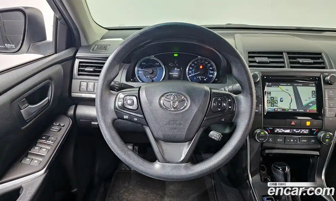 Toyota Camry 2016 2.5 Автомат в Москве № 190760, фото 16