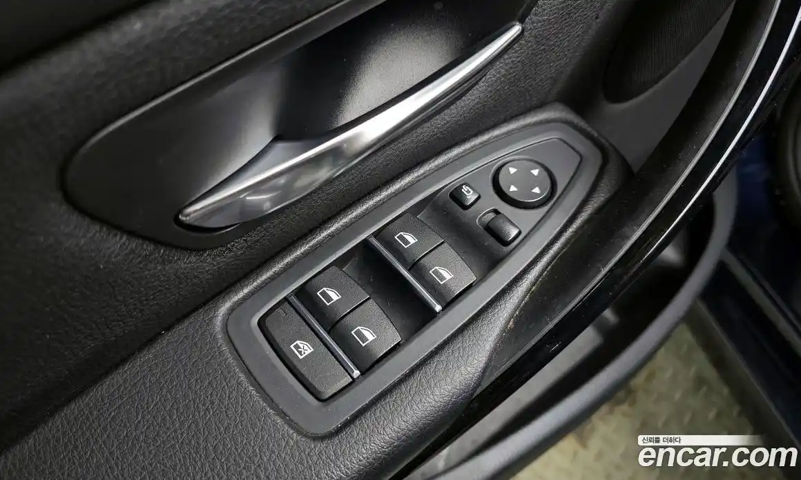 BMW 3-Series 2017 2.0 Автомат в Москве № 192578, фото 16