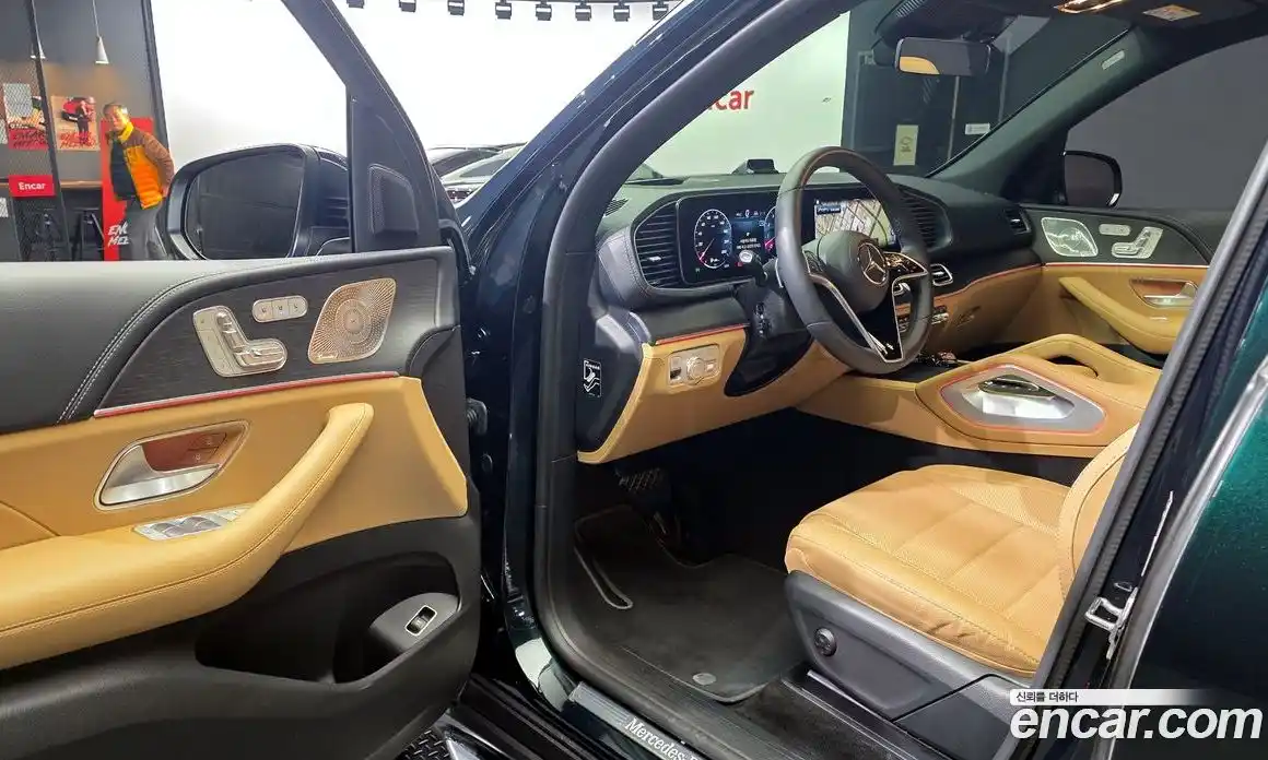 Mercedes-Benz GLE-Class 2024 3.0 Автомат в Москве № 193746, фото 3