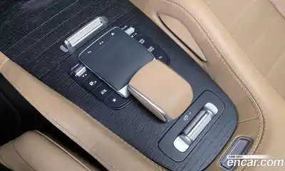 Mercedes-Benz GLE-Class 2024 3.0 Автомат в Москве № 193746, миниатюра 9