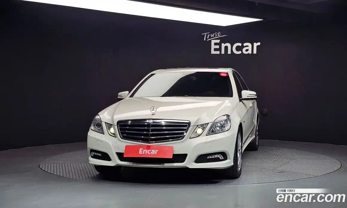 Mercedes-Benz E-Class 2010 1.8 Автомат в Москве № 194067, фото 4