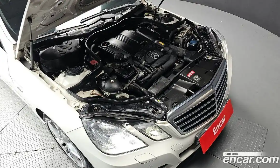 Mercedes-Benz E-Class 2010 1.8 Автомат в Москве № 194067, фото 5