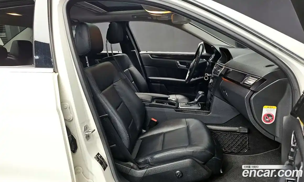 Mercedes-Benz E-Class 2010 1.8 Автомат в Москве № 194067, фото 7