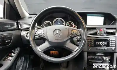 Mercedes-Benz E-Class 2010 1.8 Автомат в Москве № 194067, миниатюра 9