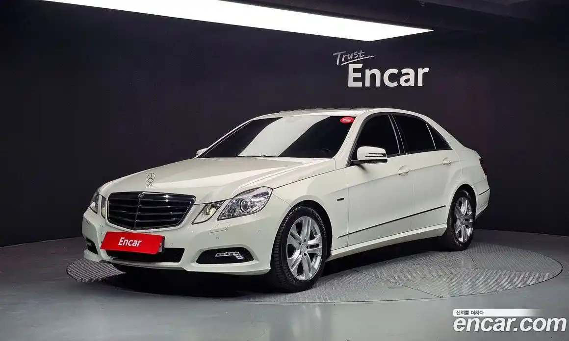 Mercedes-Benz E-Class 2010 1.8 Автомат в Москве № 194067, фото 10