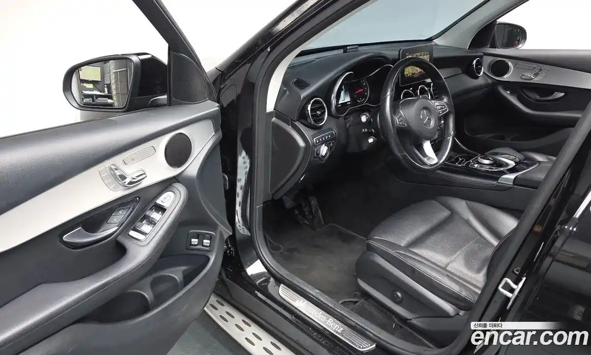 Mercedes-Benz GLC-Class 2019 2.0 Автомат в Москве № 194432, фото 18