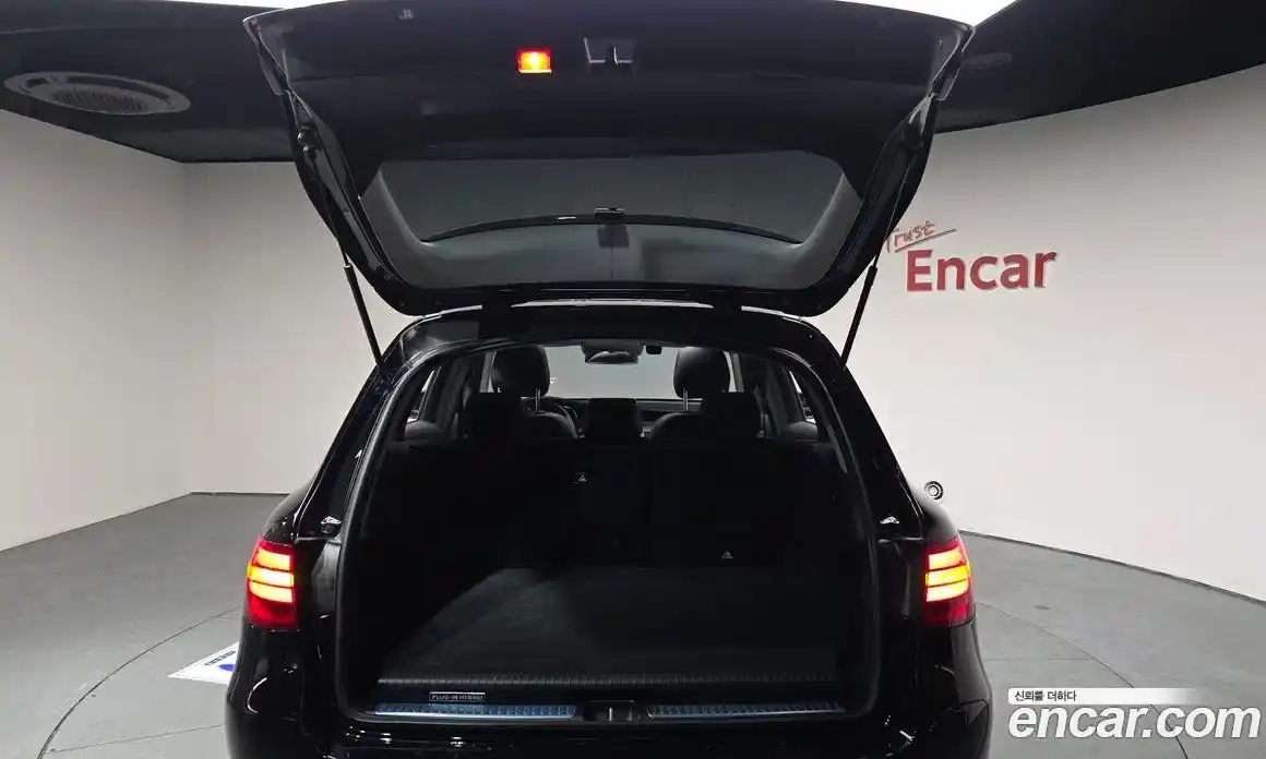 Mercedes-Benz GLC-Class 2019 2.0 Автомат в Москве № 194432, фото 19