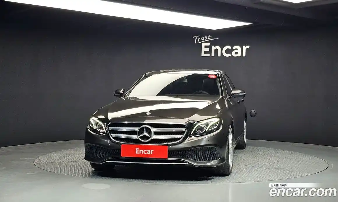 Mercedes-Benz E-Class 2017 1.9 Автомат в Москве № 194975, фото 11