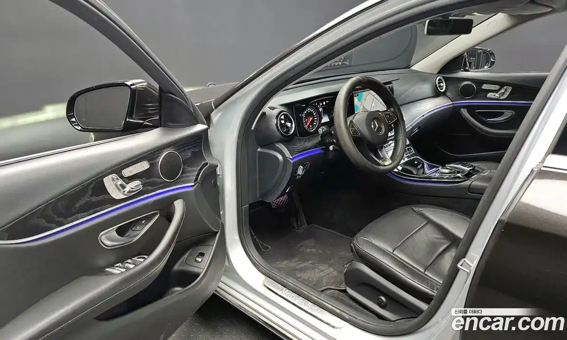 Mercedes-Benz E-Class 2017 1.9 Автомат в Москве № 194975, фото 16