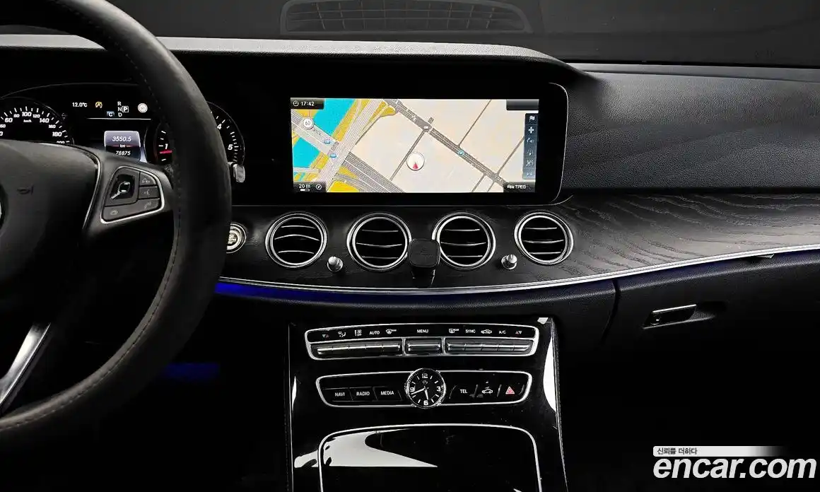 Mercedes-Benz E-Class 2017 1.9 Автомат в Москве № 194975, фото 10