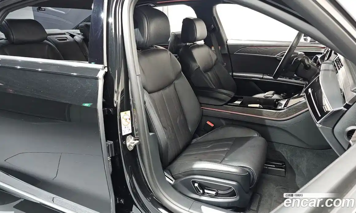 Audi A8 2023 3.0 Автомат в Москве № 196105, фото 12