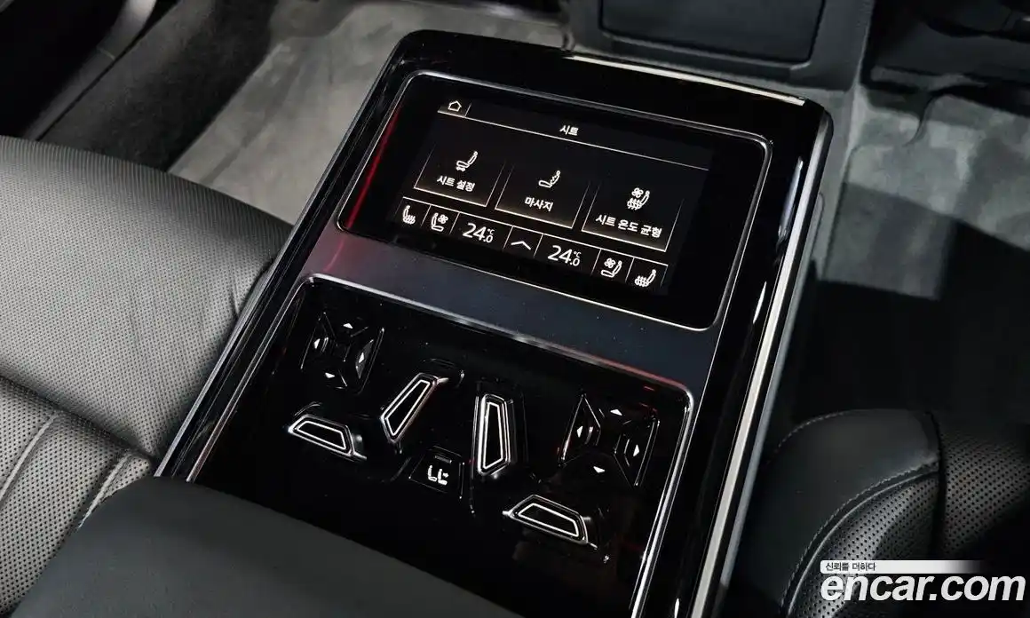 Audi A8 2023 3.0 Автомат в Москве № 196105, фото 9