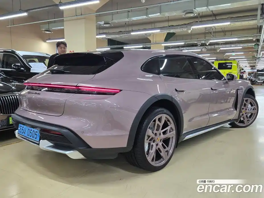 Porsche Taycan 2023 Автомат в Москве № 197778, фото 13