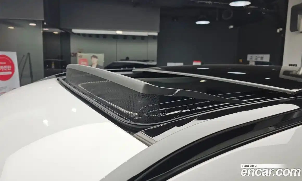 Land Rover Range-Rover Velar 2025 2.0 Автомат в Москве № 198064, фото 18