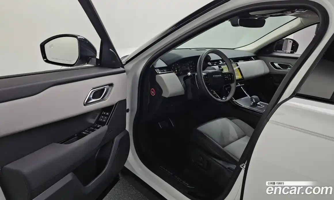 Land Rover Range-Rover Velar 2025 2.0 Автомат в Москве № 198064, фото 6