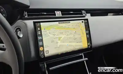 Land Rover Range-Rover Velar 2025 2.0 Автомат в Москве № 198064, миниатюра 10