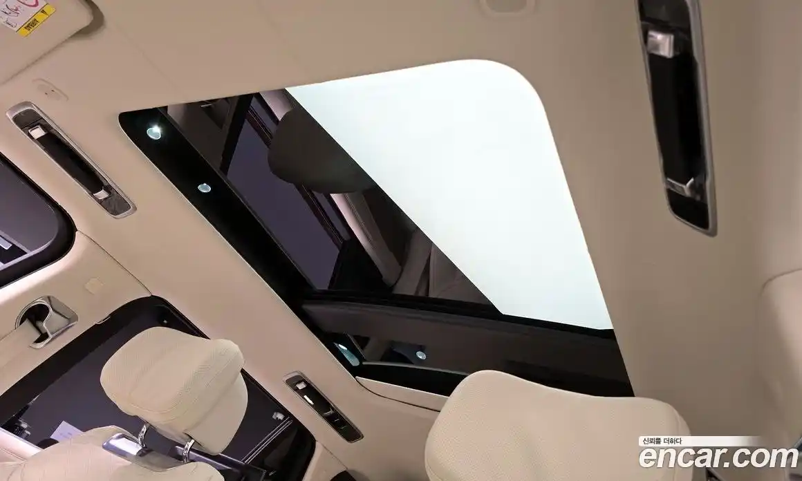 Land Rover Range-Rover 2024 4.4 Автомат в Москве № 198097, фото 7