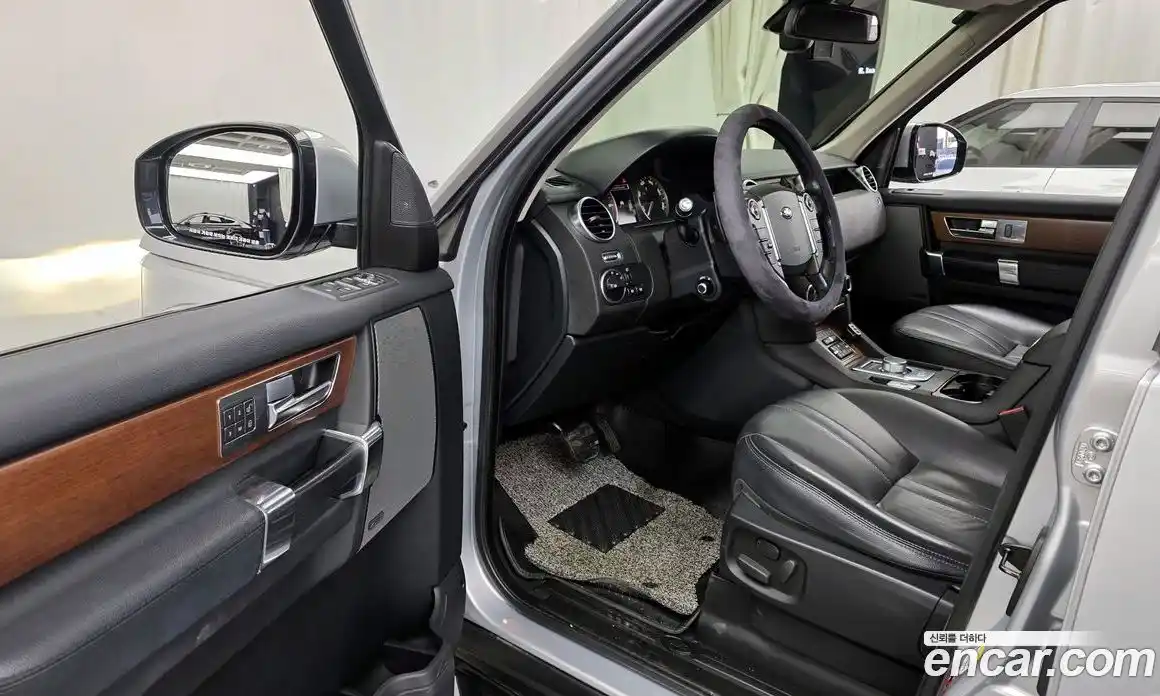 Land Rover Discovery 2016 3.0 Автомат в Москве № 198283, фото 17