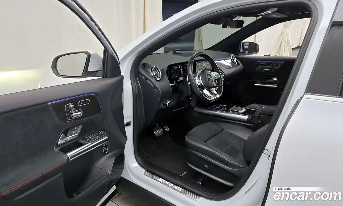 Mercedes-Benz GLA-Class 2023 2.0 Автомат в Москве № 200552, фото 1