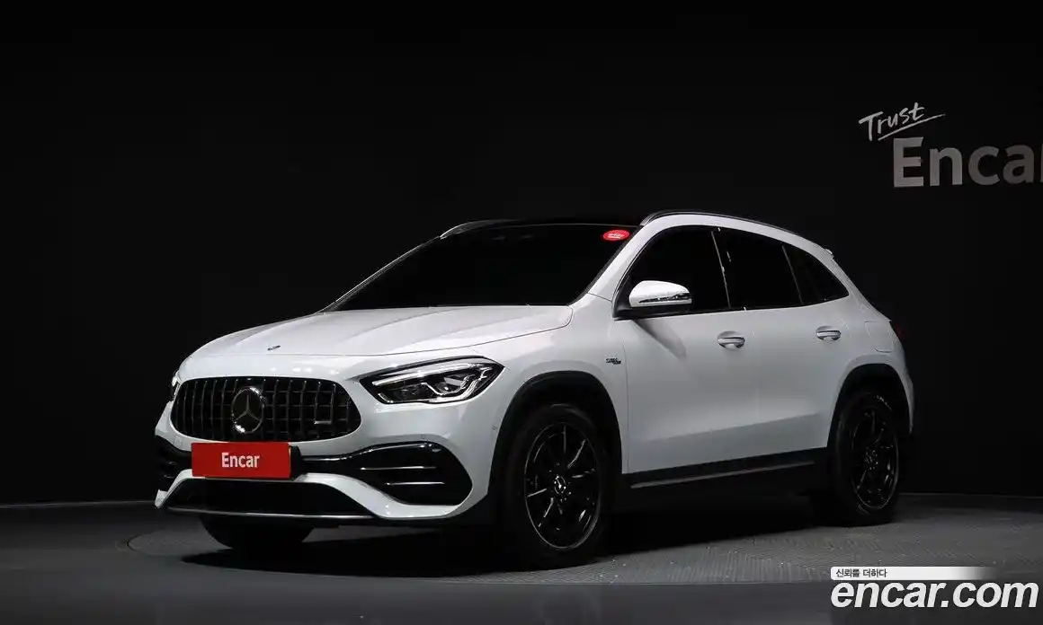 Mercedes-Benz GLA-Class 2023 2.0 Автомат в Москве № 200552, фото 3