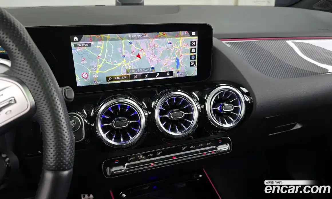 Mercedes-Benz GLA-Class 2023 2.0 Автомат в Москве № 200552, фото 4