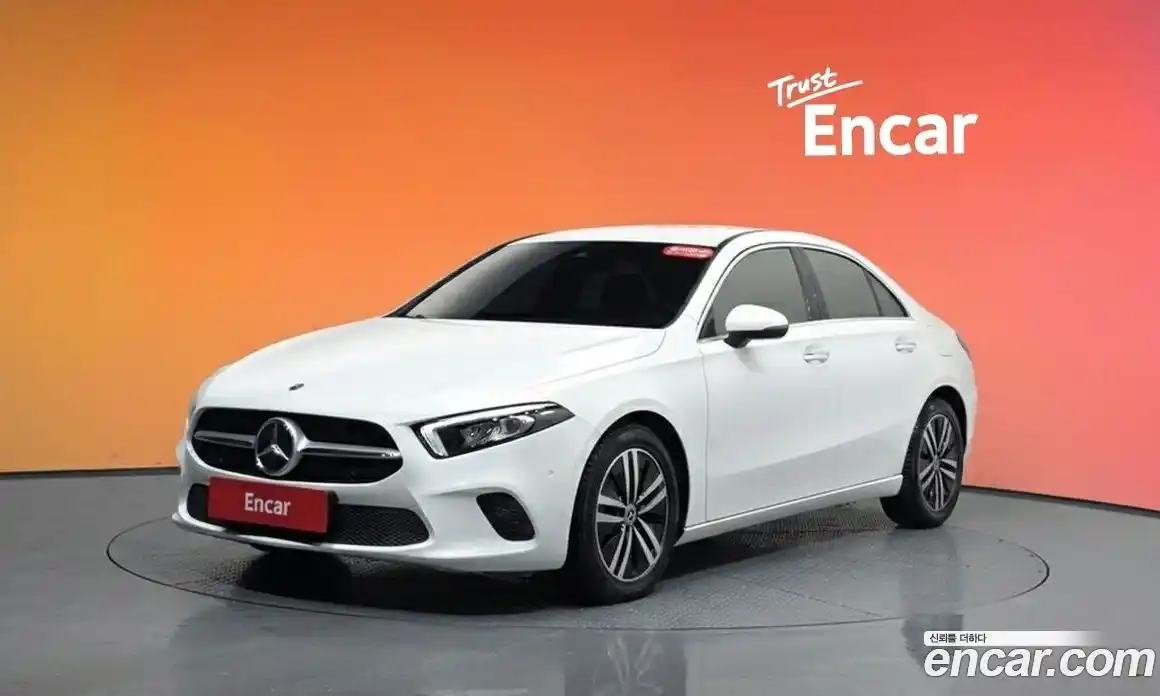 Mercedes-Benz A-Class 2022 2.0 Автомат в Москве № 203952, фото 13