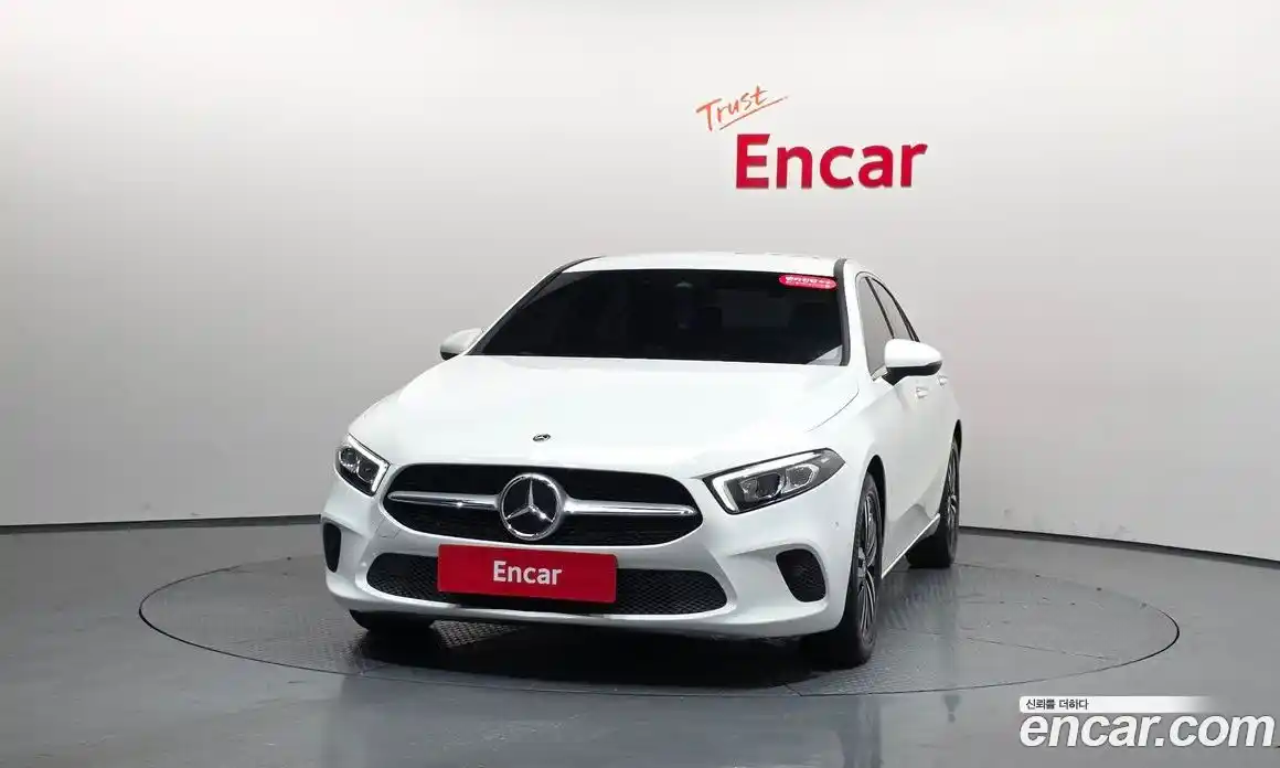 Mercedes-Benz A-Class 2022 2.0 Автомат в Москве № 203952, фото 15