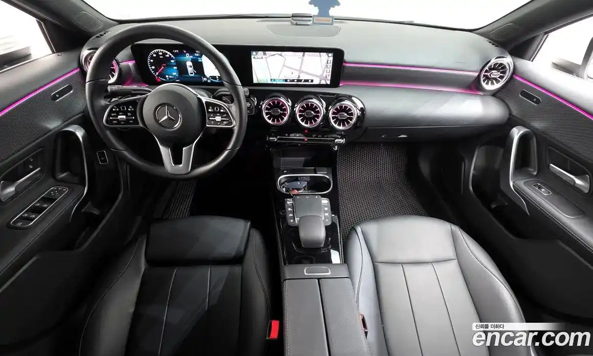 Mercedes-Benz A-Class 2022 2.0 Автомат в Москве № 203952, фото 17