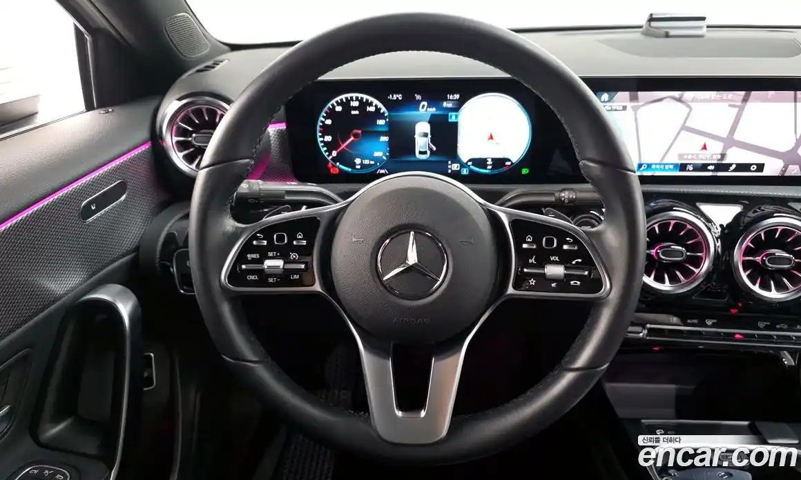 Mercedes-Benz A-Class 2022 2.0 Автомат в Москве № 203952, фото 18